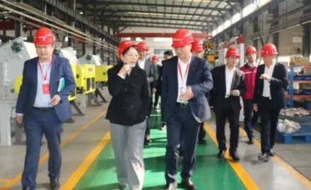 青岛市委常委、组织部部长于玉一行到金沙9001以诚为本考察调研